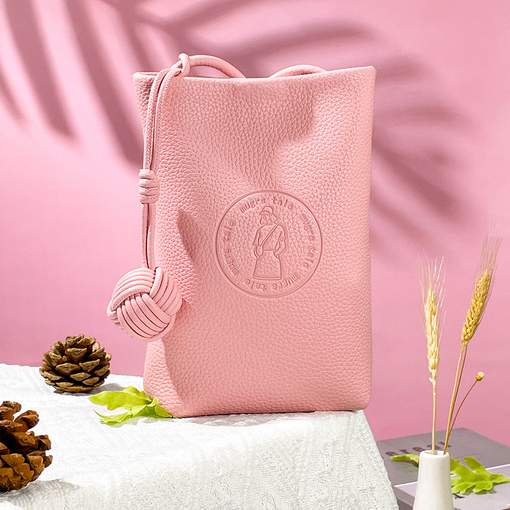 The Chic Mini Crossbody Bag: A Must-Have Accessory for Every Fashionista