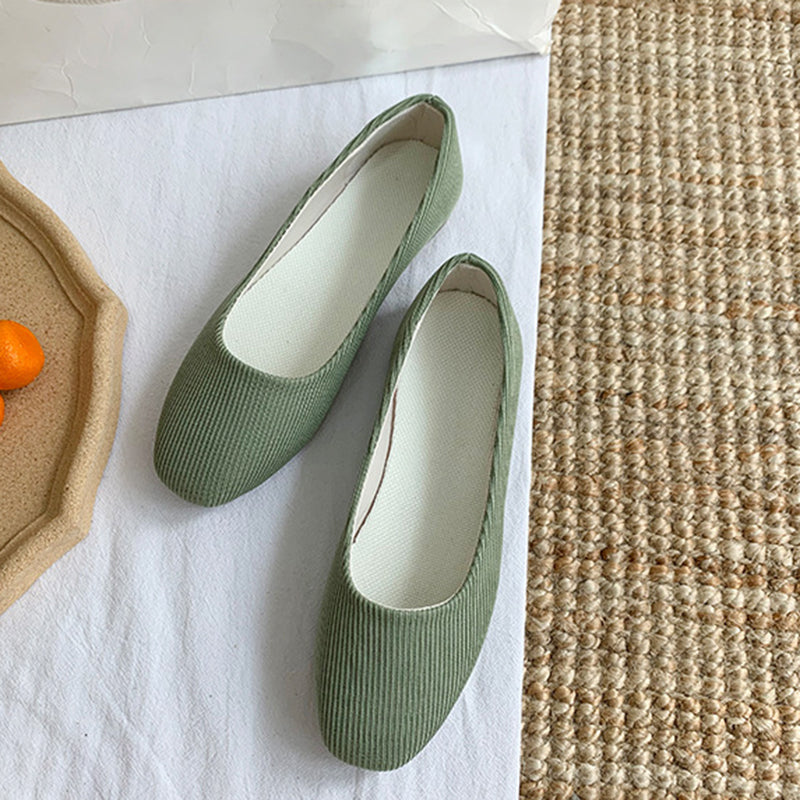 Mugrs™ Flats mit quadratischer Zehenpartie und V-Ausschnitt (Mugrs 2.0)