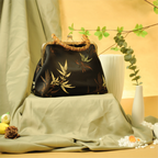 Mugrs Embroidery Elegant Atmosphere Tote