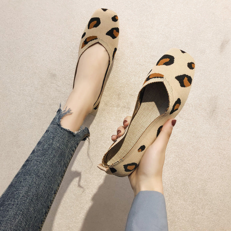 Mugrs™ Ballerinas mit Leopardenmuster, quadratischer Zehenpartie und V-Ausschnitt (Mugrs 2.0)