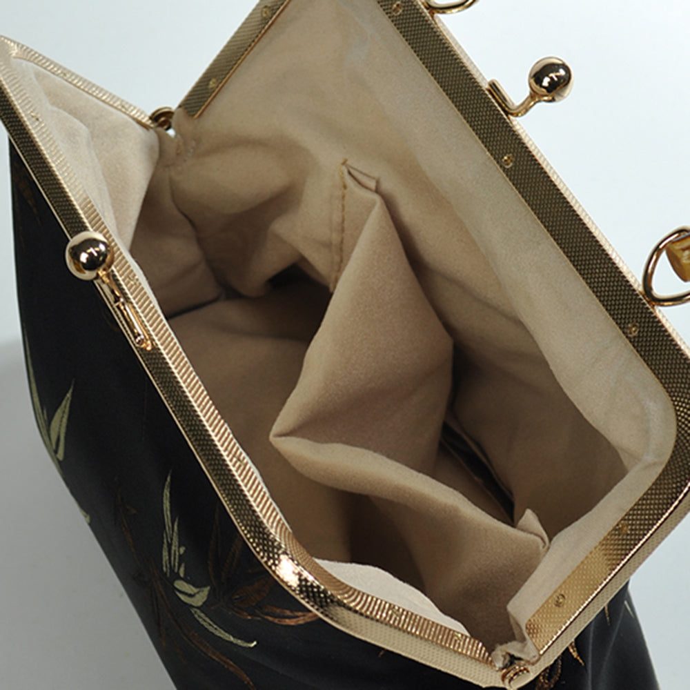 Mugrs Embroidery Elegant Atmosphere Tote