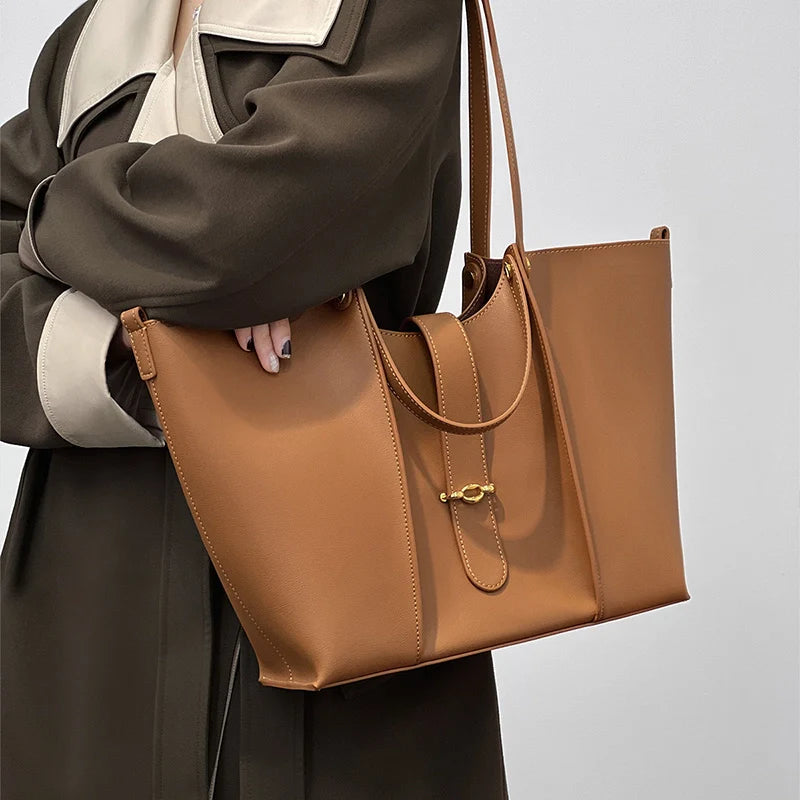 Sacs à bandoulière et fourre-tout en cuir végétalien Mugrs™