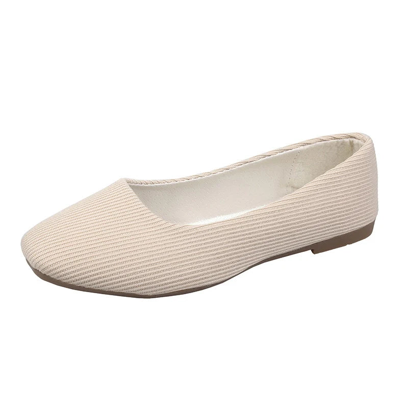 Mugrs™ Flats mit quadratischer Zehenpartie und V-Ausschnitt (Mugrs 2.0)