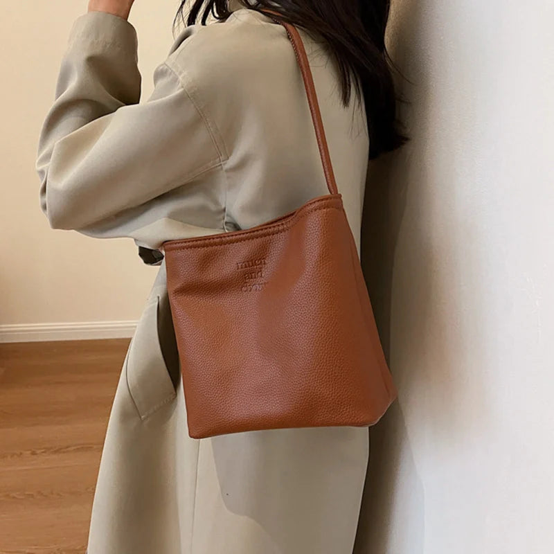 Mugrs™ Popular Simple Vintage Small Bag Bucket Bag