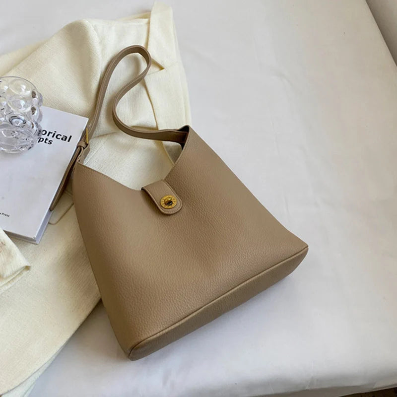Sacs à bandoulière en cuir végétalien Mugrs™