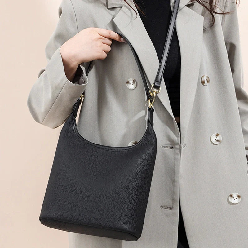 Mugrs™ Minimalistische Umhängetasche aus echtem Leder