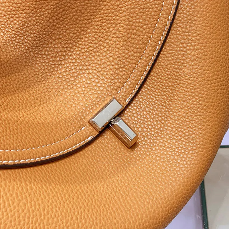Sac à main magnifique avec bouton en métal Mugrs™