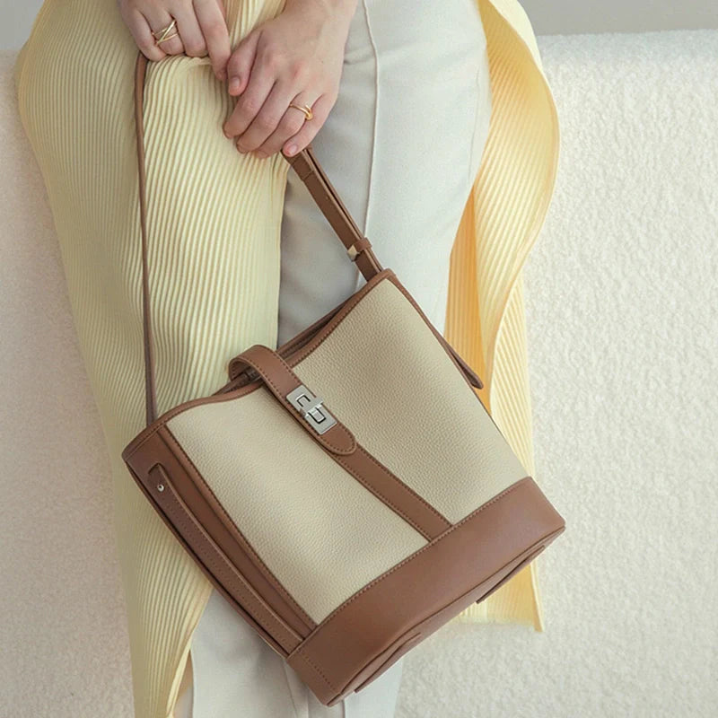 Sac seau en cuir végétalien Mugrs™