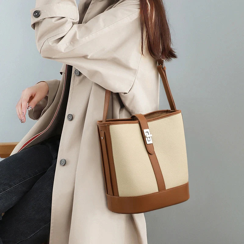 Sac seau en cuir végétalien Mugrs™