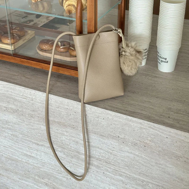 Mugrs™ Classic 1.0 Minitasche aus Leder, 5 Farben