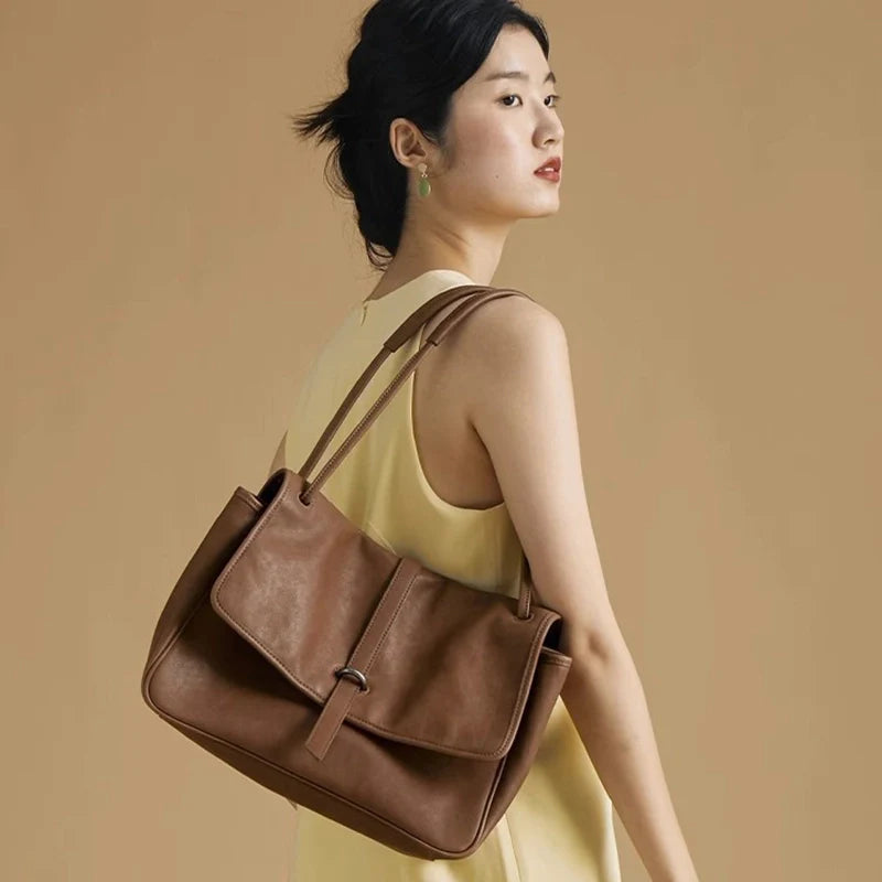 Sac messager décontracté et durable en cuir végétalien Mugrs™