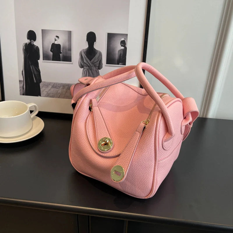 Mugrs™ Handtasche aus Rindsleder mit goldener Schnalle und Kissen im Luxusdesign