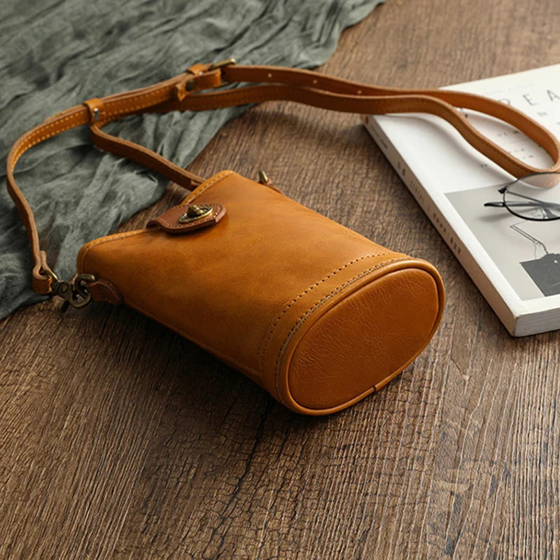 Sac seau en cuir vegan pour téléphone Mugrs™