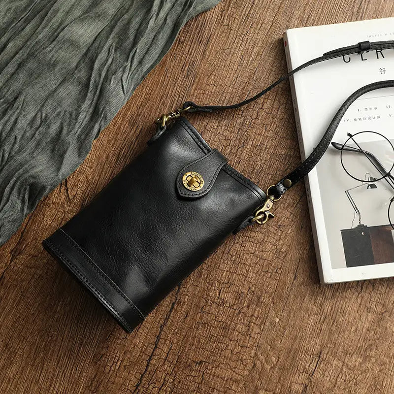 Mugrs™ Vegan Leather Bucket Phone Bag