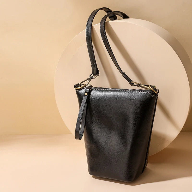 Sac seau pour téléphone portable en cuir végétalien vintage Mugrs™