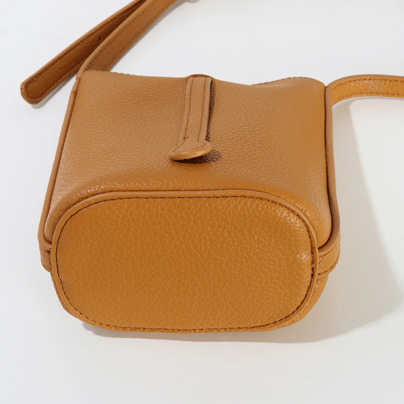 Mugrs™ Handytasche aus reinem veganem Leder, 7 Farben