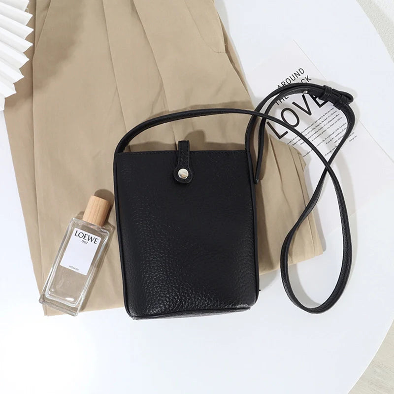 Mugrs™ Handytasche aus reinem veganem Leder, 7 Farben