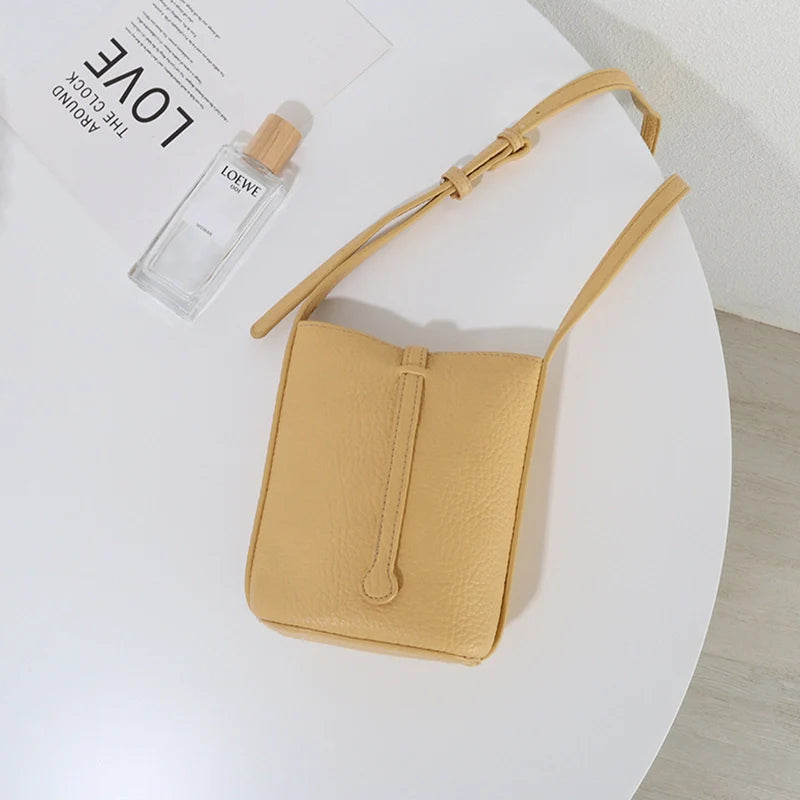 Mugrs™ Handytasche aus reinem veganem Leder, 7 Farben