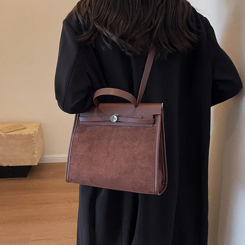 Mugrs™ Vintage Vegan Leather Crossbody Kelly Bag