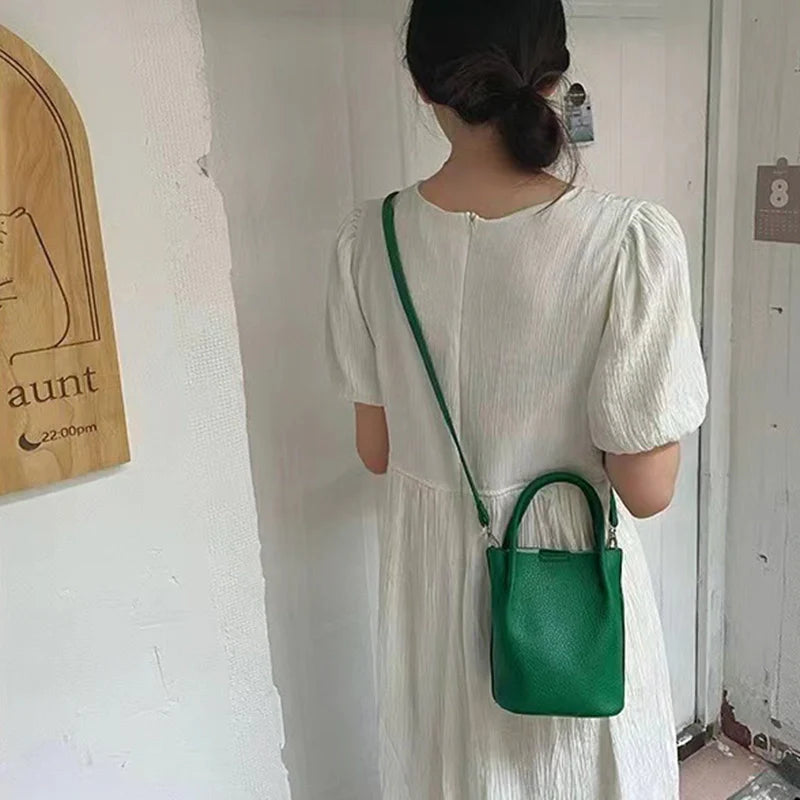 Sac seau Mugrs™ Sac bandoulière en cuir végétalien pur végétal