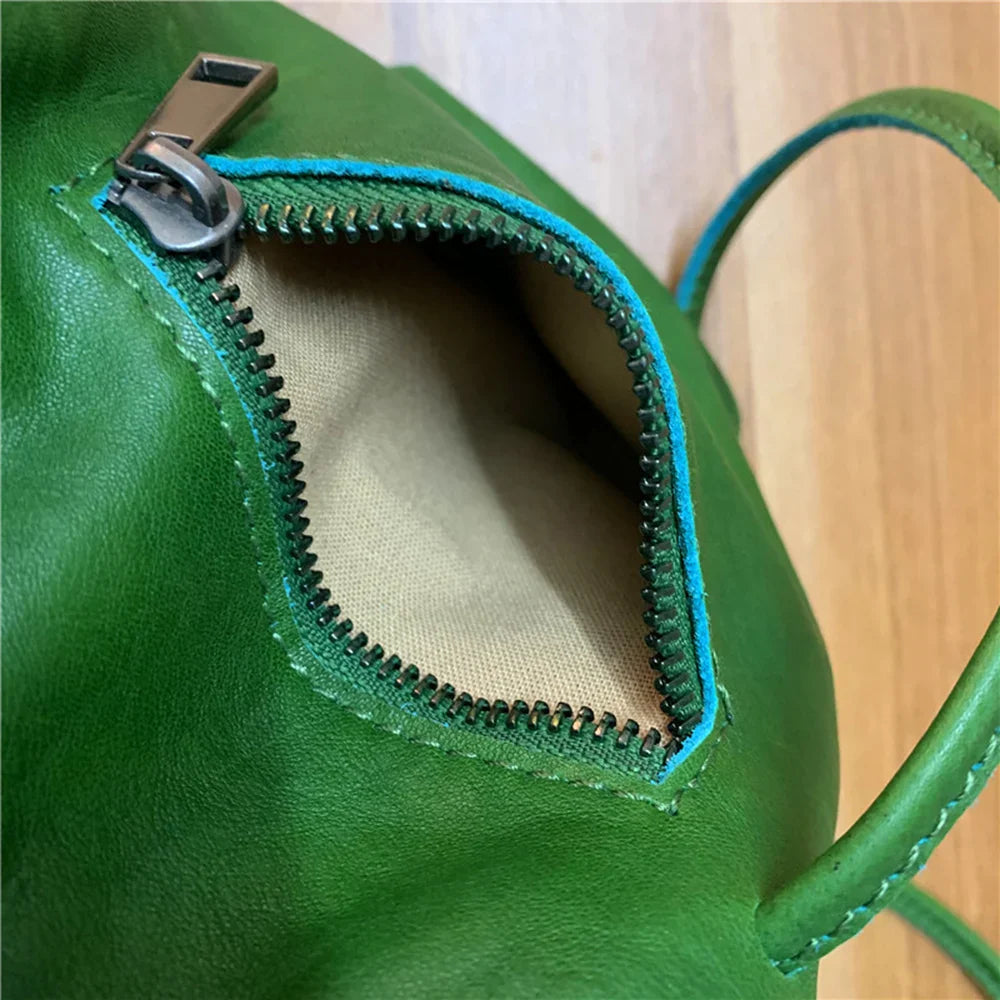 Mugrs™ Handytasche mit Quaste, Umhängetasche