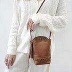 Sac à bandoulière pour téléphone portable à pompon Mugrs™
