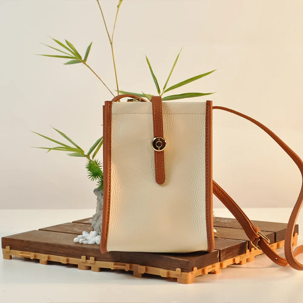 Mugrs™ Vegetable Tanned Leather Phone Bags, 4 Colors